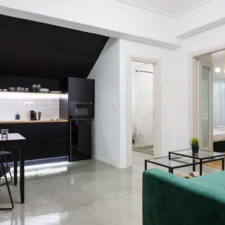 Hip & Stylish Flat In The City Center Athens Exterior photo